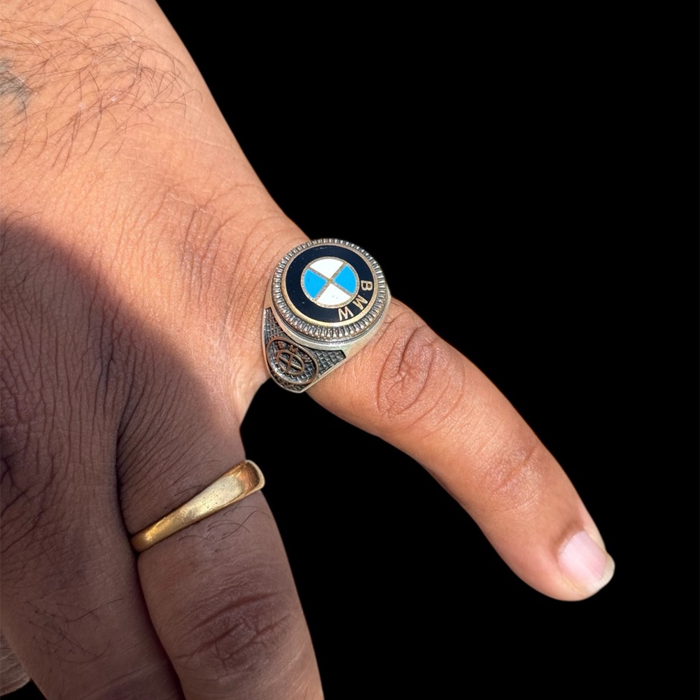 925 sterling silver Unique Design Ring Size 9/11.3 Gram